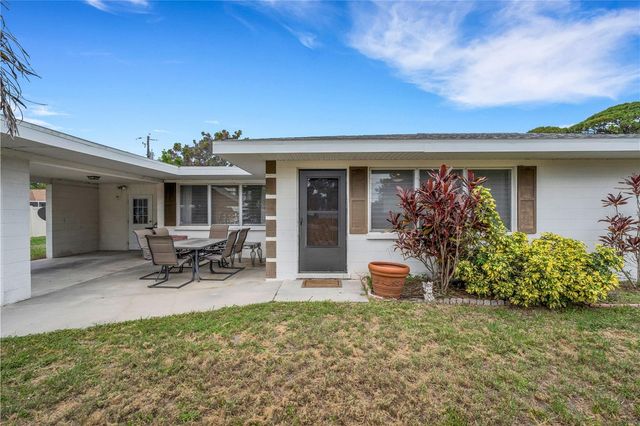 2830 SIESTA DRIVE, Venice, FL 34293