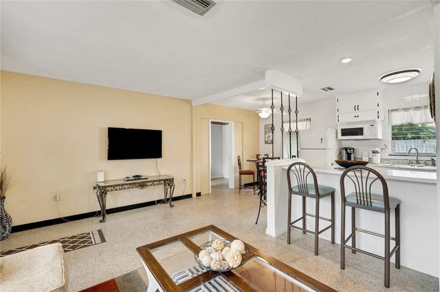 2830 SIESTA DRIVE, Venice, FL 34293