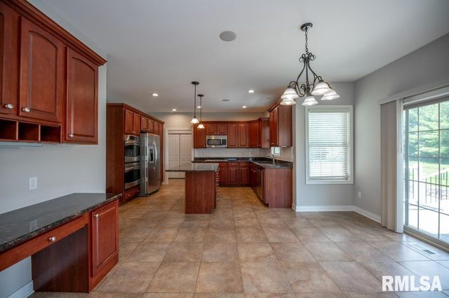 3519 W OAK CREEK Court, Dunlap, IL 61525