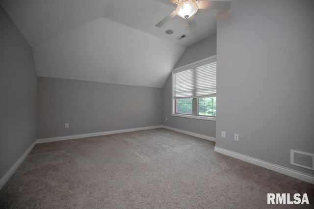 3519 W OAK CREEK Court, Dunlap, IL 61525