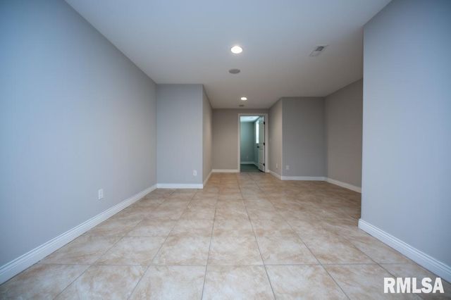 3519 W OAK CREEK Court, Dunlap, IL 61525