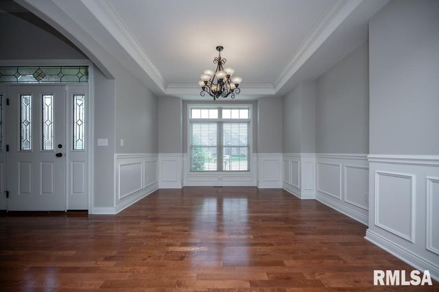 3519 W OAK CREEK Court, Dunlap, IL 61525