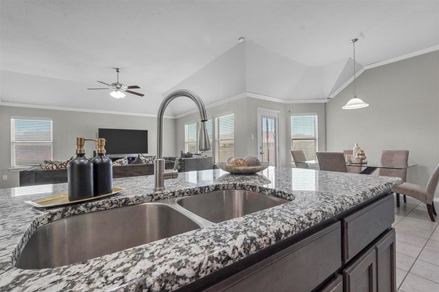 1948 Day Break Drive, Lancaster, TX 75146