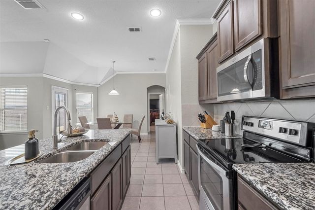 1948 Day Break Drive, Lancaster, TX 75146