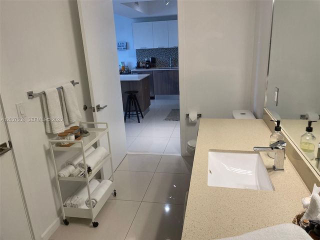 5300 Paseo Blvd 1007, Doral, FL 33166