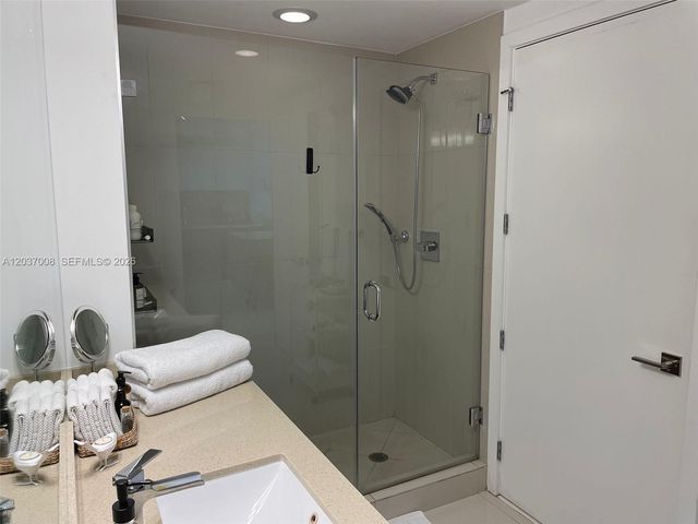 5300 Paseo Blvd 1007, Doral, FL 33166