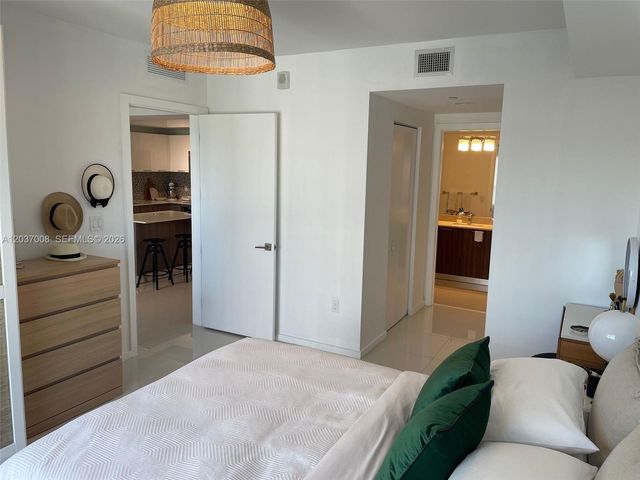 5300 Paseo Blvd 1007, Doral, FL 33166