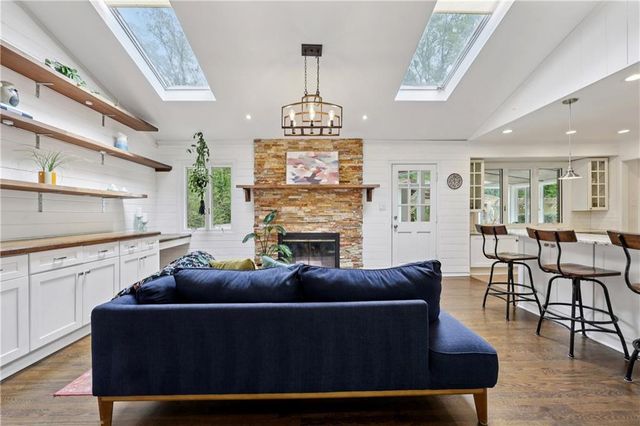 4295 King Valley Drive SE, Smyrna, GA 30082