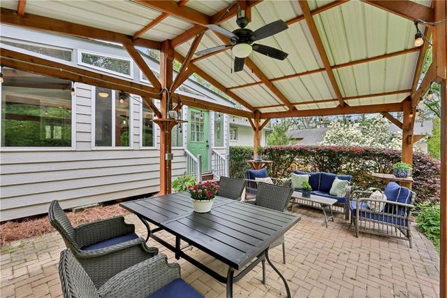 4295 King Valley Drive SE, Smyrna, GA 30082