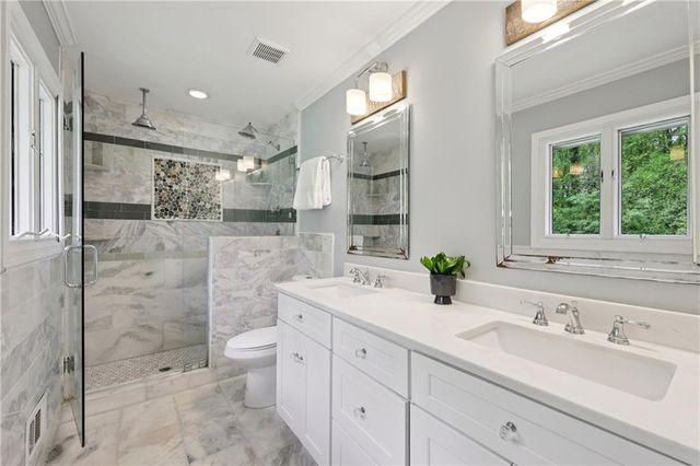 4295 King Valley Drive SE, Smyrna, GA 30082