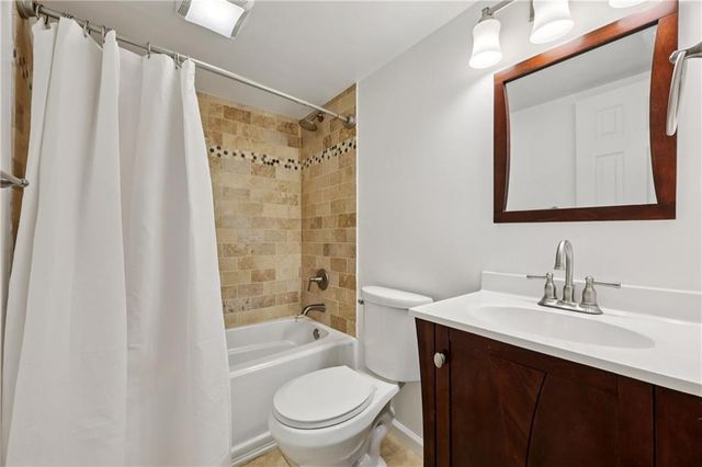 4295 King Valley Drive SE, Smyrna, GA 30082