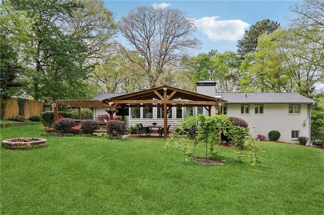 4295 King Valley Drive SE, Smyrna, GA 30082