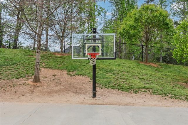 4295 King Valley Drive SE, Smyrna, GA 30082