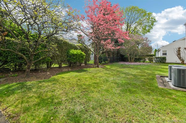 221 Kensington Road, Garden City, NY 11530