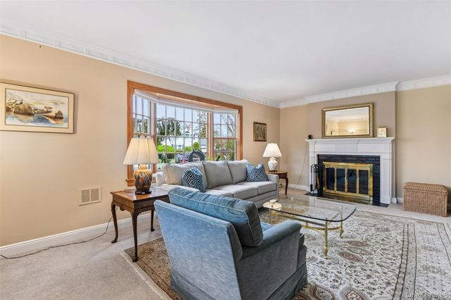221 Kensington Road, Garden City, NY 11530