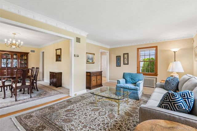 221 Kensington Road, Garden City, NY 11530