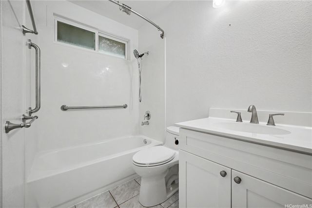 98-1911 Kaahumanu Street N 92, Aiea, HI 96701