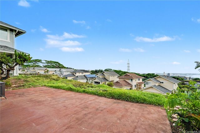 98-1911 Kaahumanu Street N 92, Aiea, HI 96701