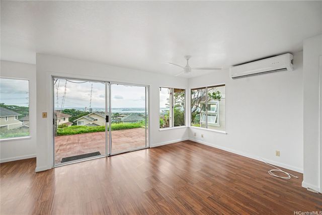 98-1911 Kaahumanu Street N 92, Aiea, HI 96701
