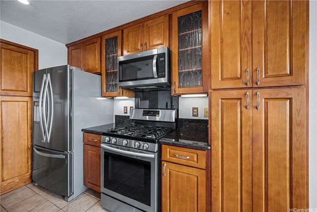 98-1911 Kaahumanu Street N 92, Aiea, HI 96701