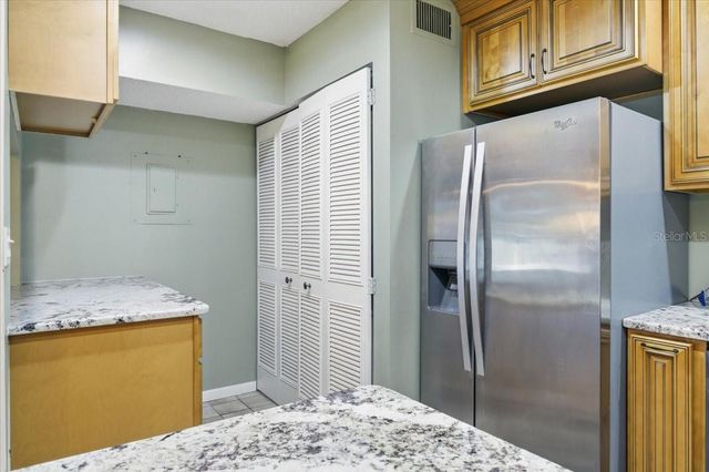 2666 PINE RIDGE WAY N C2, Palm Harbor, FL 34684