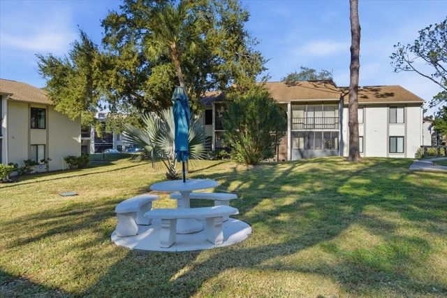 2666 PINE RIDGE WAY N C2, Palm Harbor, FL 34684