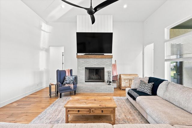 1020 Hartson Way, Midlothian, TX 76065