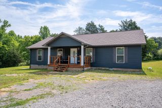 596 Co Rd 104, Stevenson, AL 35772