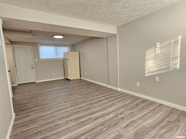 2209 KENSINGTON Drive, Peoria, IL 61614