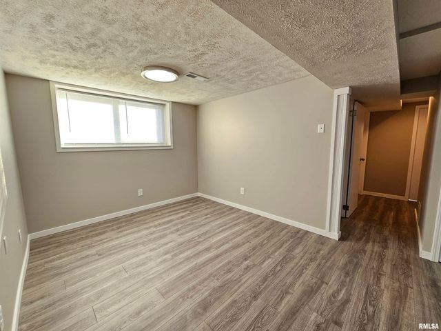 2209 KENSINGTON Drive, Peoria, IL 61614