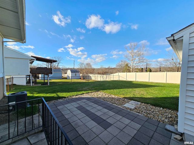 2209 KENSINGTON Drive, Peoria, IL 61614