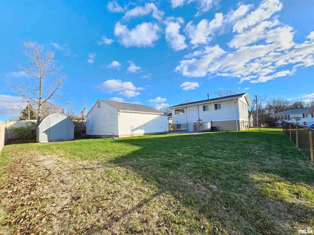 2209 KENSINGTON Drive, Peoria, IL 61614