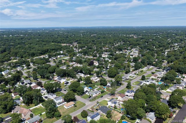 15 Marianna Place, East Islip, NY 11730
