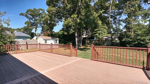 15 Marianna Place, East Islip, NY 11730
