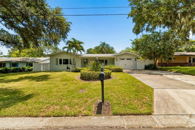 1207 KAPOK CIRCLE, Clearwater, FL 33759
