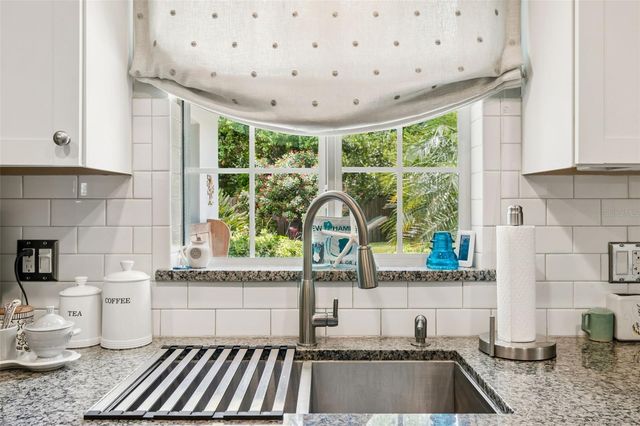 1207 KAPOK CIRCLE, Clearwater, FL 33759
