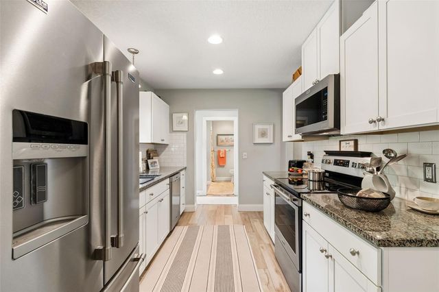 1207 KAPOK CIRCLE, Clearwater, FL 33759