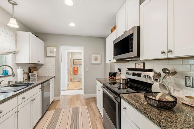 1207 KAPOK CIRCLE, Clearwater, FL 33759