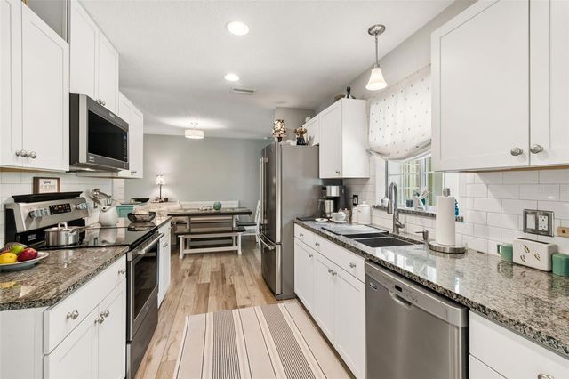 1207 KAPOK CIRCLE, Clearwater, FL 33759