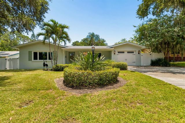1207 KAPOK CIRCLE, Clearwater, FL 33759