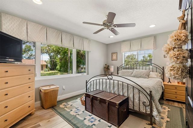 1207 KAPOK CIRCLE, Clearwater, FL 33759