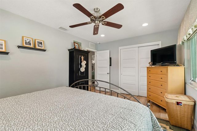 1207 KAPOK CIRCLE, Clearwater, FL 33759