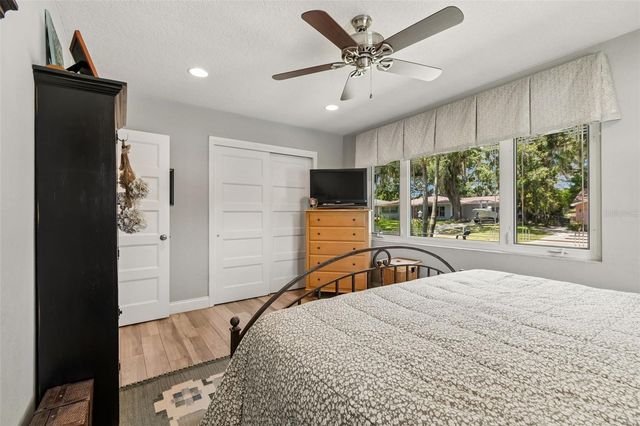 1207 KAPOK CIRCLE, Clearwater, FL 33759