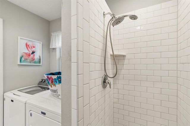 1207 KAPOK CIRCLE, Clearwater, FL 33759