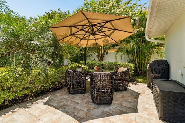 1207 KAPOK CIRCLE, Clearwater, FL 33759