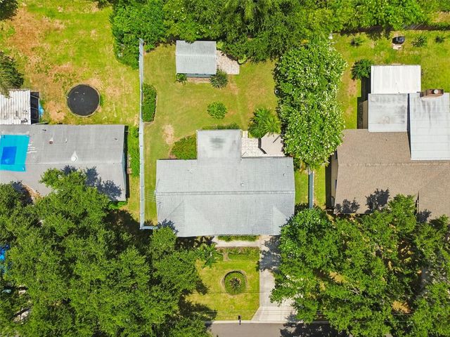 1207 KAPOK CIRCLE, Clearwater, FL 33759