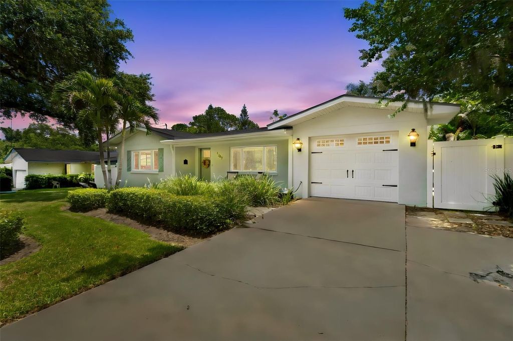 1207 KAPOK CIRCLE, Clearwater, FL 33759