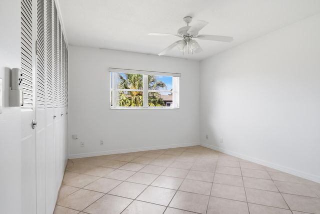 2965 Ashley Drive W C, West Palm Beach, FL 33415