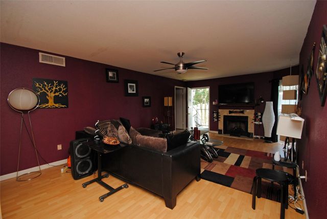 9797 Leawood Boulevard 302, Houston, TX 77099
