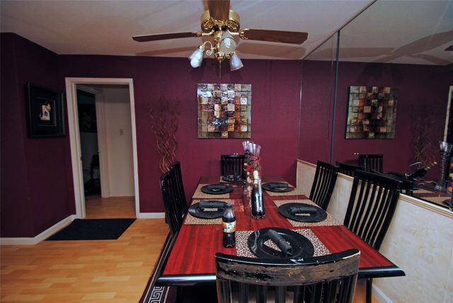 9797 Leawood Boulevard 302, Houston, TX 77099